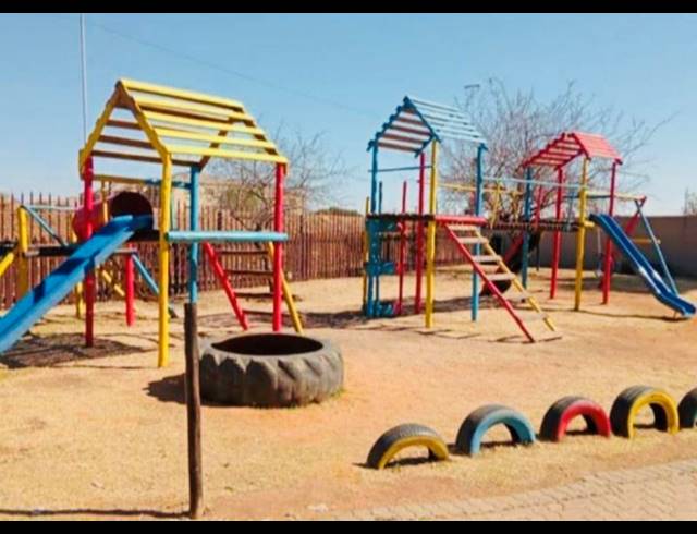 2 BEDROOM PROPERTY TO RENT IN BEYERS PARK